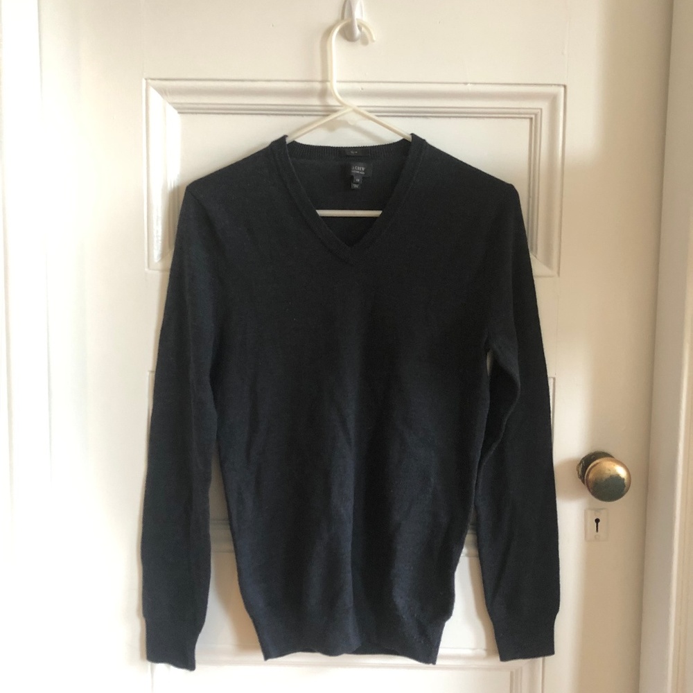 100% Merino Wool V-neck sweater